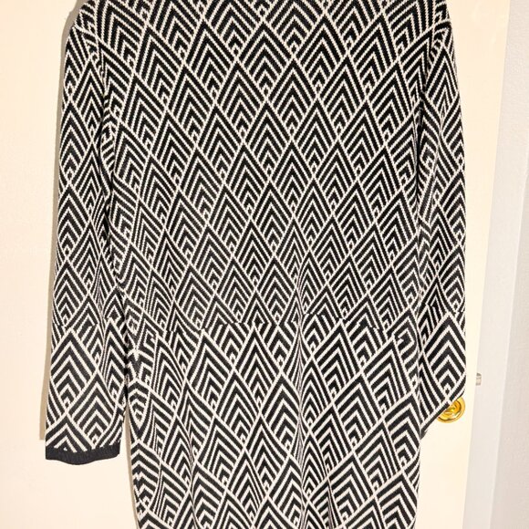 Black Rivet Geometric Knit Open Cardigan - Size M - Picture 5 of 5